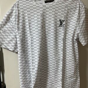 Louis Vuitton Gray Short Sleeve Tee with Chevron Pattern